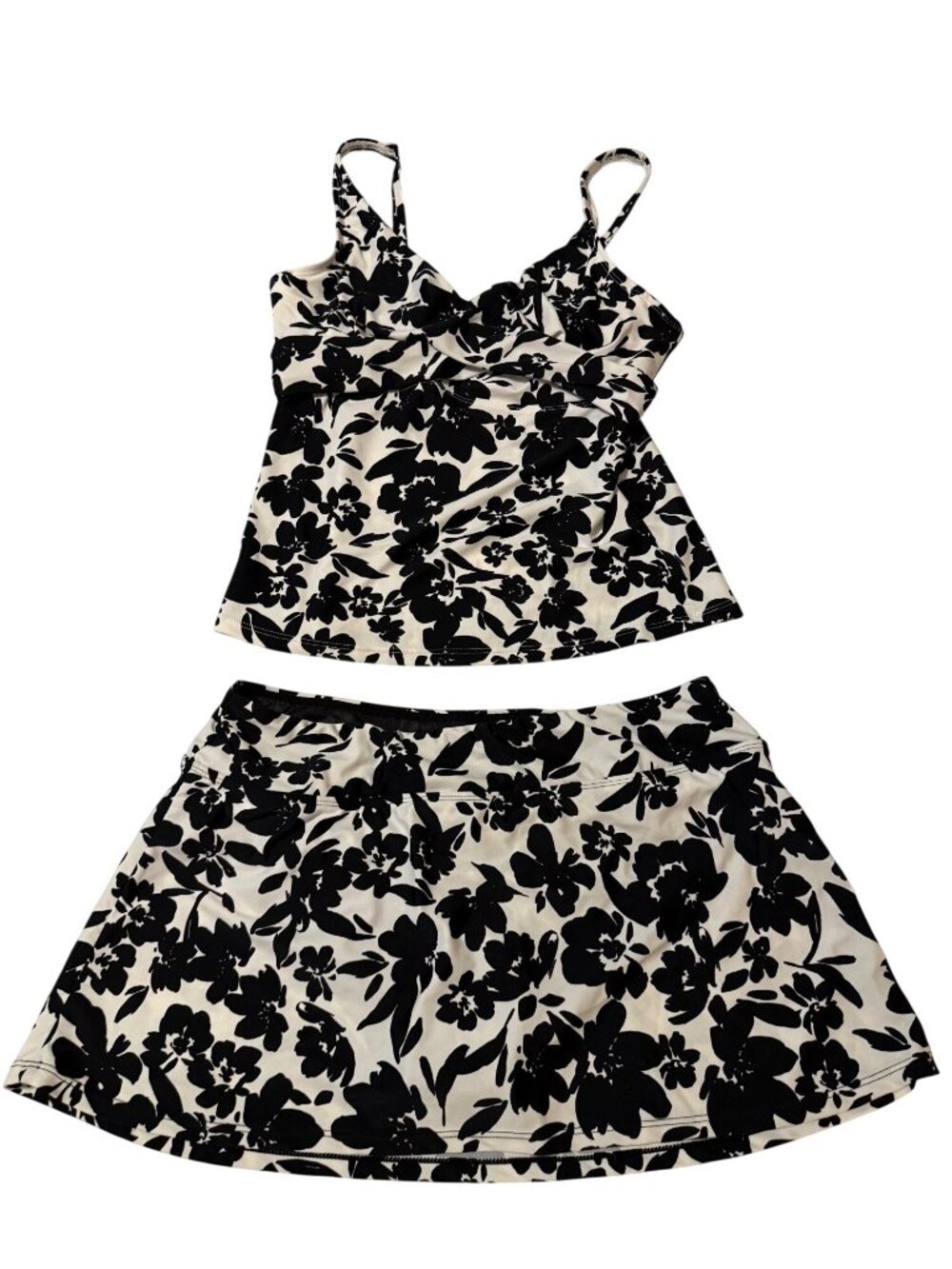 Island Escape Women's Black White Floral Print Tankini swim Skirt set NWT Sz 12